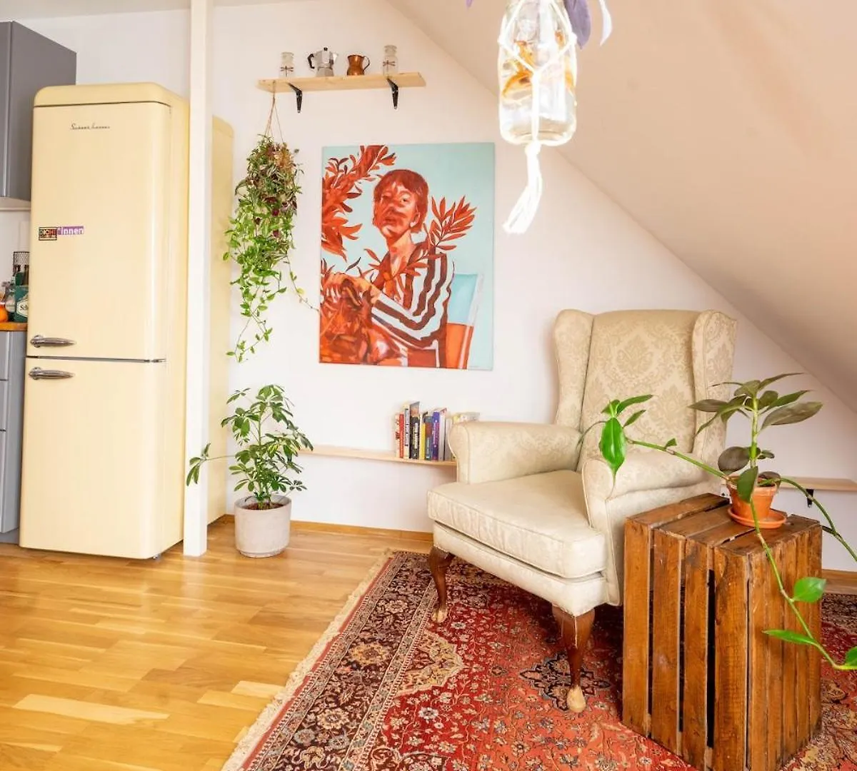 Central Art Maisonette Graz Apartment