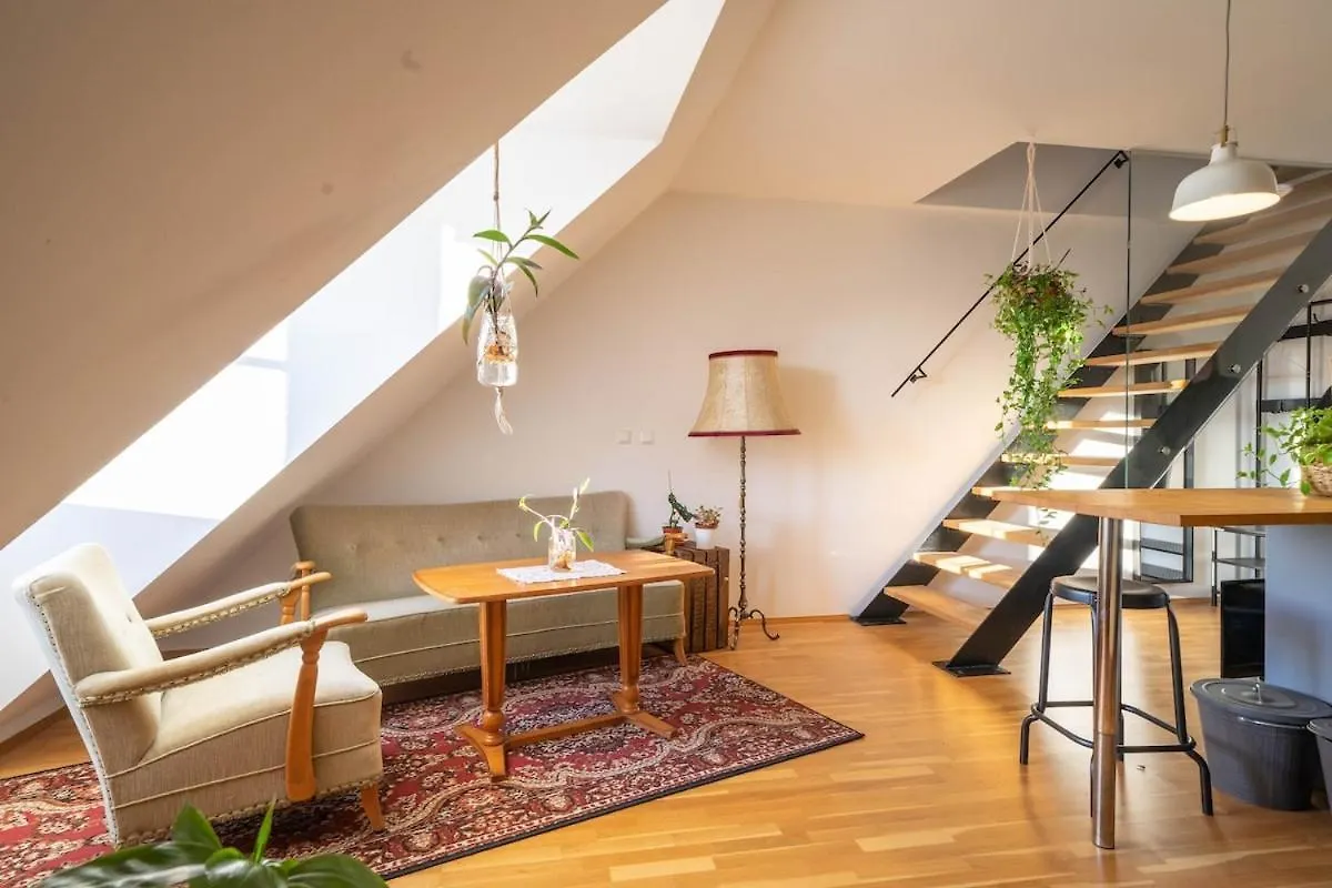 Central Art Maisonette Graz